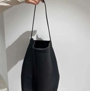 2024Designer Bag the row bucket bag Kleine, grote en veelzijdige nieuwe handtas met grote capaciteit, enkele schouder, draagbaar echt leer