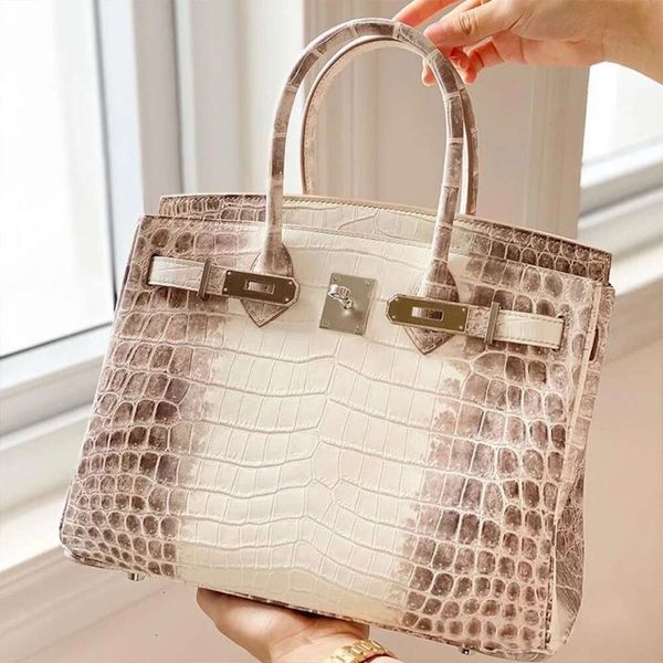 2024Sacs fourre-tout de créateurs Sacs à bandoulière de mode de luxe Le sac pour femme en cuir véritable est seulement 30. Le même sac a un sac à motif de crocodile progressif nouveau sac à main en cuir