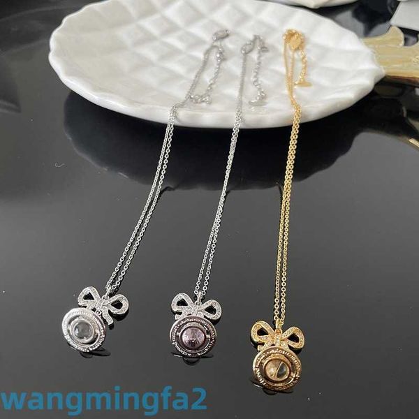 2024designer Western Empress Dowagernecklace New Fashion Girl Sweet Cool Bow Collar de Saturno 3d de diamantes Cadena de suéter en capas de polvo de oro y plata