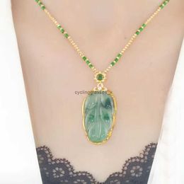 2024 Goldden Branches Jade Feuilles Imitation Pierres Collier vert Pendant femelle Big Bamboo Knots Pull Chaînes Vêtements