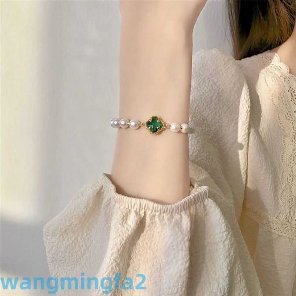 2024jewelry Designer Vans Bracelet trèfle à quatre feuilles nouvelle imitation perle Zircon femme célébrité Internet mode trèfle Niche Design Bracelet