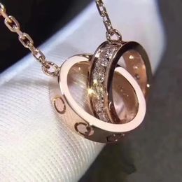 2024 Designer de bijoux pour femmes Collier en or en argent sterling double bague pendentif en diamant en or rose collier féminin mascarade boule chaîne bijoux cadeau
