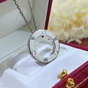 2024love schroef hanger kettingen titanium stalen ontwerper letter c met diamant luxe joodse geschenken meisje goud zilveren roos groothandel niet vervagen sieraden q2