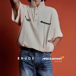 T-shirts de 2024men Correct Rhude X McLaren Lettre brodée Polo Pullover High Street Fashion et T-shirt pour femmes
