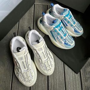 Os Chaussures décontractées Luxe Designer Sneaker Mousse Femmes Tennis Véritable Cuir Fille Squelette Nouvelle course Randonnée Marche Plat Coureur Faible Hommes Chaussures de basket-ball en plein air Entraîneur Dame