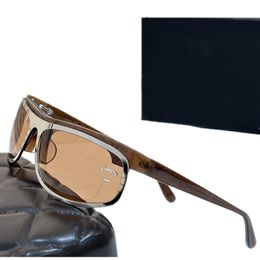 2024nouveau modèle femme bigrim wrap lunettes de soleil UV400 71A557 67-14-135 LettercLog mode moto style de conduite 67-14-135 lunettes individuelles lunettes fullset design case