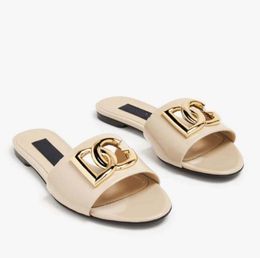 2024S Dlogo Slide Sandal Designer Chaussures Sandales en cuir plat Summer Cool Femmes Mules Slip sur la plage Flip Fop Slipper 35-43box