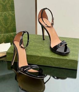2024s/s Luxe Designer Summer Dames Strappy Sandalen schoenen Patent Leather Stilleto Heel Lady Italië Design Gladiator Sandalias EU35-43