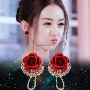2024S925 Zilveren naald Nieuwe stijl Temperament Simple Sweet Elegant Rose Earrings Luxe Celebrity Internet Red Rood