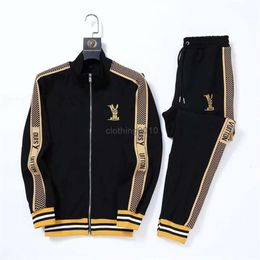 2024SS 5 Survêtements pour hommes Designer Mens Survêtement de luxe Hommes Sweatsuits à manches longues Classique Mode Poche Courir Casual Homme Vêtements Tenues Pantalon Veste Deux Pièces