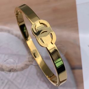 2024SS 6 Mix Colors Vrouwen Designer Bangels Gold Pated Luxury Letter Paar armbanden zonder doos
