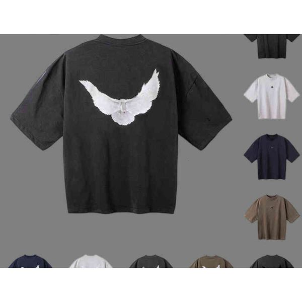 2024SS Diseñador Kanyes Classic Wests T Shirt Three Party Joint Peace Dove Impreso Lavado Agua Mangas cortas High Street Mens y para mujer Yzys Tees
