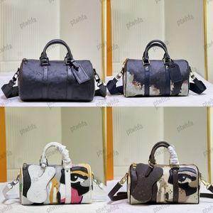 2024SS Diseñador Hombres Bolso de hombro KeepAll Bag Hombres Diseñadores Denim Cuero Bolsos cruzados Tinta Azul Monedero Ciudad de lujo Bolsa Roller Cuero Mango Bolsas 25 cm