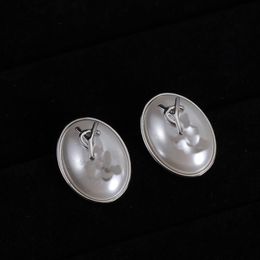 Boucles d'oreilles 2024SS, oreilles, nouveau style de mode rétro, accessoires de bijoux perl de perle féminin de haute qualité, créatrice de marque, boucles d'oreilles en métal plaquées, fête de mariage