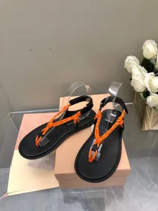 2024SS Luxury Corde coton Sandales Sandales Slippers Femmes Rivière Tlines d'été Place Sles