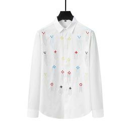 2024ss Chemises de créateurs de luxe Mode pour hommes Tiger Lettre V Chemise de bowling en soie Chemises décontractées Hommes Slim Fit Chemise à manches courtes M-3XL