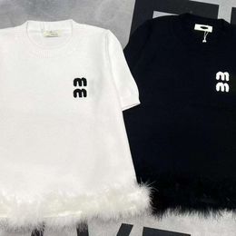 2024SS MM Summer Femme Tricot Top Designer T-shirt Fashion Letter Graphic Tee Casual Round Neck Pullor Shorts Sleat Kintted Pull