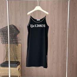 2024SS NIEUW KLASSIEVE TRICHTE PANEEL GOUD GOUD GOUD EDAGE SEXY Sling Jurk Dames High Split Dress Jurken Sweater Jurk Black Dress Dames Designer Desmelk Beach Dress 5390 S-L