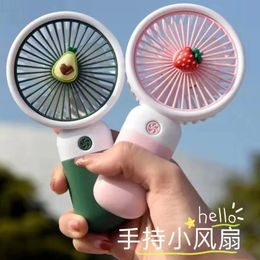 2024SS Summer Mini Fan Portable Fan Han Fan Cartoon Lindo escritorio de estudiante USB Cargo de frutas múltiples estilos y colores Fan Fan