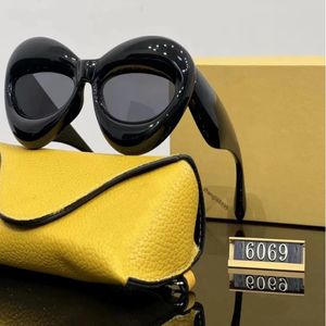 2024 lunettes de soleil pour femmes classiques d'été mode style carré métal et planche monture sans monture lunettes de protection UV lentille avec boîte d'origine