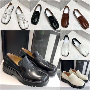 2024tabi Loafers Designer schoenen Luxe Margiela dames sneakers tabi split teen sandaal naaktschoenen mode buiten