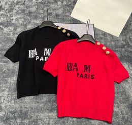 2024T-shirt pour femmes de haute qualité nouvelle serviette de créateur brodée à manches courtes haut tricoté début du printemps t-shirts de pull de tempérament perlé à la main