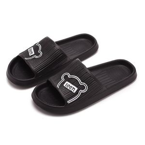 2025 Sandales de mode noire Sandales de plage pour femmes glissent les tongs de nouvelles couleurs de haute qualité pantoufles autres