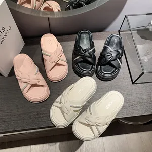 2025 Sandales et pantoufles pour femmes chaussures d'été prune noire noire noire bleu royal chameau kaki foncé