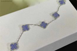 2025 Van Clover Bracelet Luxury Brand Love Clover Designer Charm Bracelet For Women Purple Stone Bling Diamond Diamond Turquie cohérent Nai