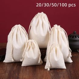 203050100 PcsLot 100% coton sac de rangement à cordon pour paquet cadeau fête de Noël mariage artisanat emballage pochettes unies 240119