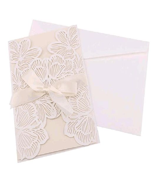 Cartes d'invitation de mariage 20pc 1218cm Bride and Groom Laser Coup De nom de nom de cartes Invitations Red Gold Party Supplies 6ZSH0728430257