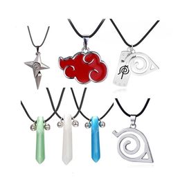 20 Stück Anime Cosplay Halskette Akatsuki Uchiha Itachi Blatt Konoha Village Anhänger Halskette für Fans Schmuck 210331308e