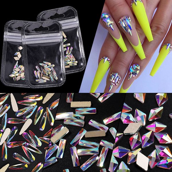 20pcs / sac Crystal Nail Art Mélanger Couleur Strass Diamant Strass à fond plat Stone 3D Charms Nails Accessoires