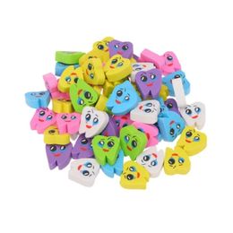 20pcs / sac en forme de caoutchouc dentaire gardien dentaire dentiste dentaire Clinic School Gift Student Rubber