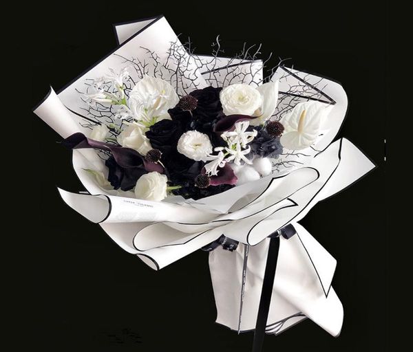 20pcs Couleur blanche noir étanche des papiers d'emballage de fleurs 60 cm Bouquet d'emballage papier fleuriste matériau cadeau cadeau artisanat papier 223281217