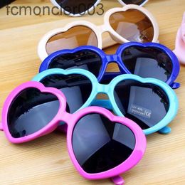 20 piezas de playa barata para mujer gafas de sol de lujo para hombre gafas de sol en forma de corazón gafas unisex gradiente bisagra de metal moda hombres y mujeres gafas Y0L1