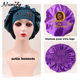 20pcs Bonnette en satin à bord large personnalisé Couvre-tête de couchage nocturne pour femmes Caps de perruque à la bouche à lait doux 230729