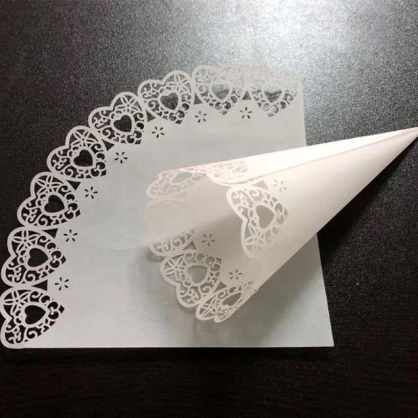 20pcs coeur de mariage fleur cônes de pétale cônes en papier pose des confettis de bonbons pour les pétales de la lavande de lavande favori