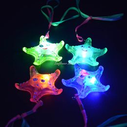 20pcs Light LED LED Jelly Ball Star Dolphin Conch Flash Collier Glow Pendants Rave Party Gift Wedding NAVIDAD Noël