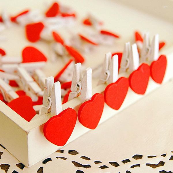 20 pièces/lot 3.5cm 2 rouge Mini coeur d'amour en bois fournitures de bureau artisanat mémo Clips bricolage vêtements papier Po Peg décoration en gros