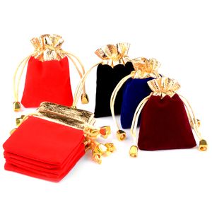 20 stks/partij 7x9 cm Vintage Fluwelen Pakket Zakken Gouden Trim Trekkoord Zwart Wijnrood Blauw Gift Bags Bruiloft sieraden Verpakking Zakjes