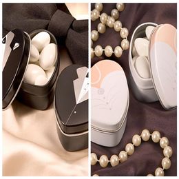 20pcs / lot boîtes de faveur de mariage mariée et le marié de Dressed to the Nines Wedding Dress Mint Tin candy box257n