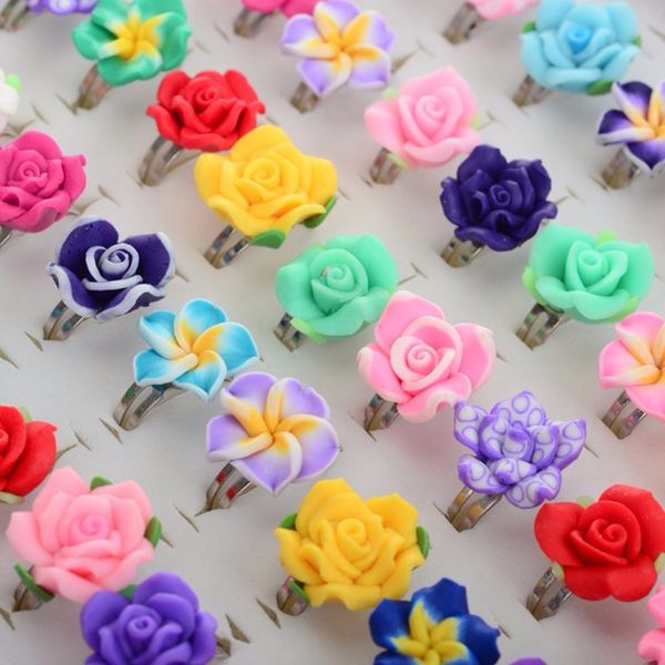 20 pièces/lots enfants anneaux en gros couleurs mélangées fleur polymère argile bague réglable pour enfants cadeau