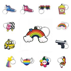 20 stks PVC Houders Schoen Bril Popcorn Ice Cream Rainbow Pistol Meteor Cartoon Ring Fit Mannen Dames Charms Sleutelhangers