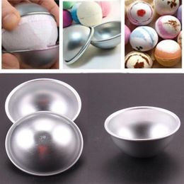 20 piezas / set 3D Aleación de aluminio Bola Esfera Baño Bomba Molde Pastel Pudines Pan Estaño Hornear Pastelería Molde 3 Size233H