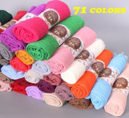 20PCSLot 76Colors Alta calidad Colores lisos Burbuja arrugada Bufanda de algodón Mantón con flecos Hijab musulmán Envoltura para la cabeza Tamaño grande9307749