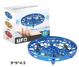 20pcsufo gesture induction suspension avion Smart Flying Saucer lumières UFO Ball Flying Aircraft rc toys Doud Gift Drone8156071