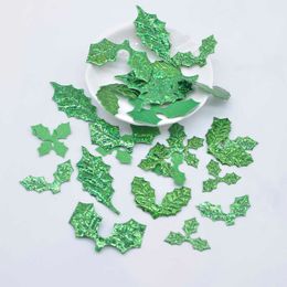 20PSCSewing Notions Tools 100/200Pcs Laser Fabric Winter Green Leaf Calcomanía para DIY Christmas Hat Ropa Parche de costura Decoración Tijera Libro Craft P230524