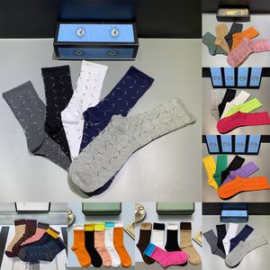 Designesr para mujer para hombre calcetín bordado casual tigre otoño algodón puro deportes de punto cálido invierno hombres carta moda calcetines caja de regalo conjunto