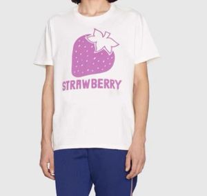 T-shirts de luxe 20SS pour les hommes Femmes Unisexe Tee-shirt Designer Strawberry Novely Crew Col Tshirt Made en Italie
